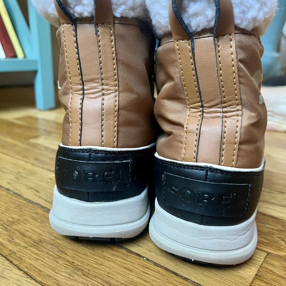 Sorel Women’s Explorer Carnival Waterproof Boots in ‘Elk’ - Picture 8 of 12